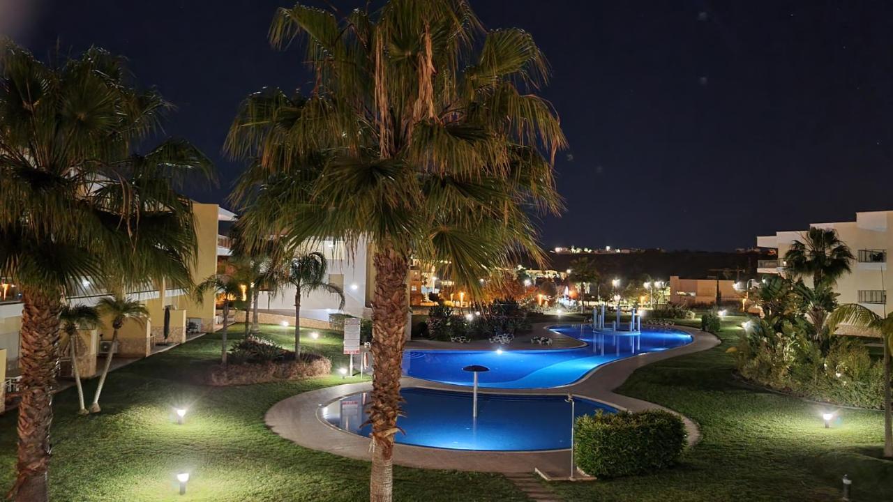 Marina Bleu Magnifique Standing Vue Piscine Apartment